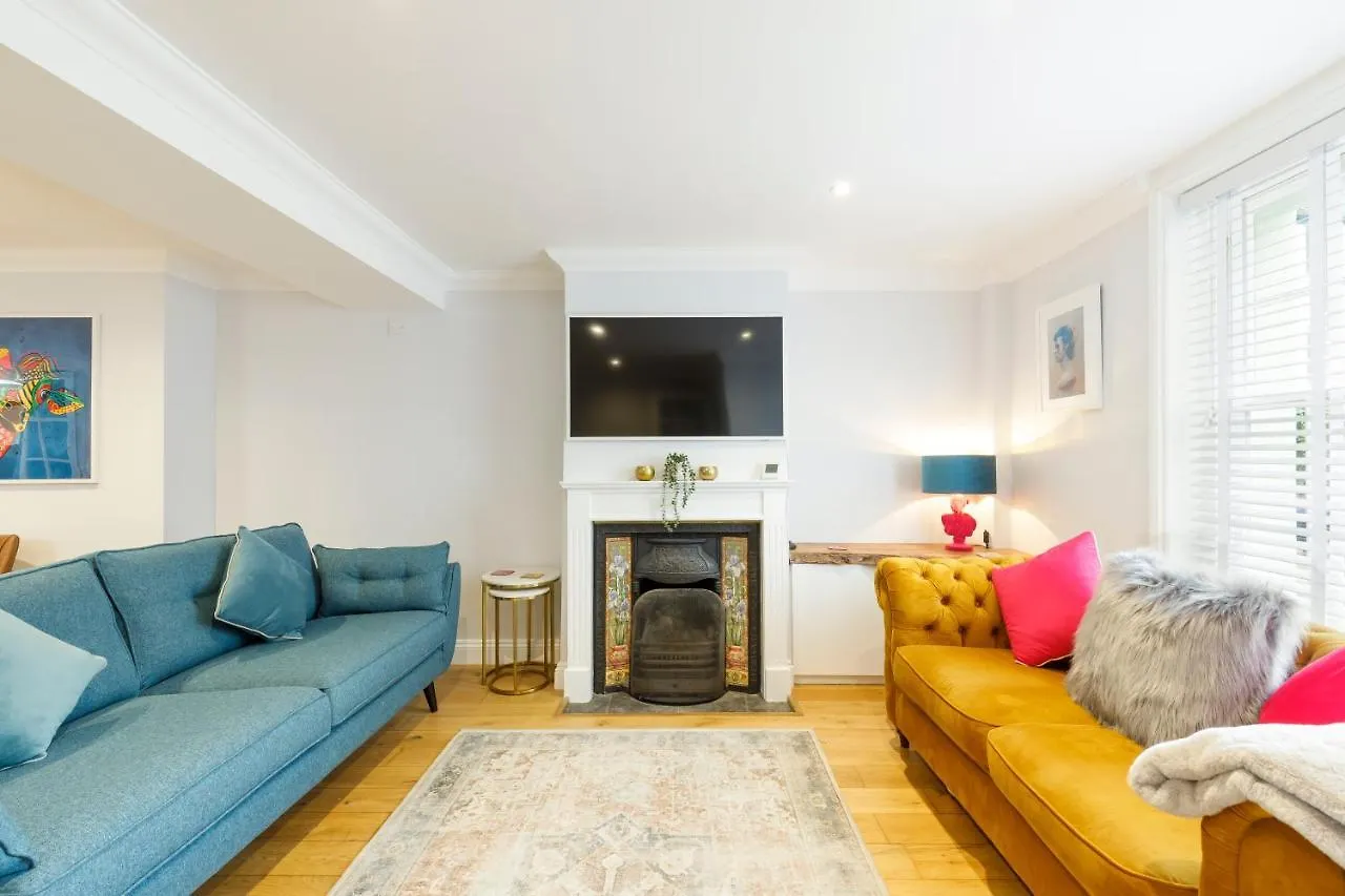 Holiday home Beautiful Central 3-Bed W/Roof Terrace & Parking Villa Brighton