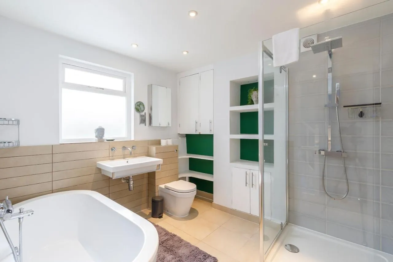 Holiday home Beautiful Central 3-Bed W/Roof Terrace & Parking Villa Brighton